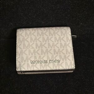 Michael Kors Billfold Wallet